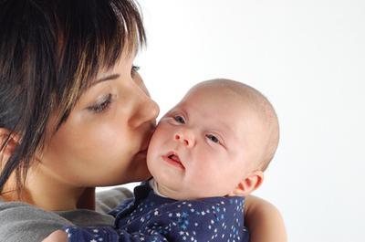 Висип на обличчі у немовляти - сигнал SOS від організму?