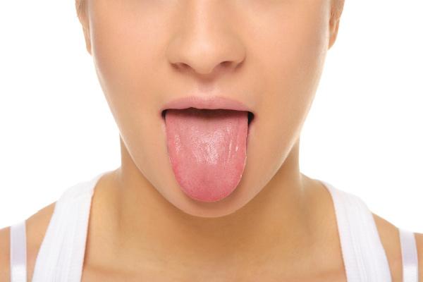 Болить кінчик язика. причини патології